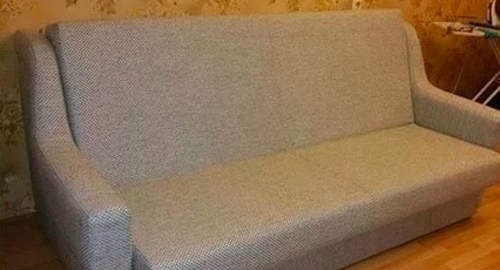 Перетяжка дивана. Балтийская